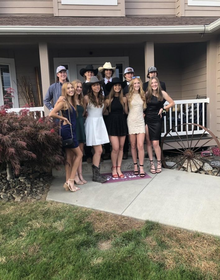 Students gather for Homecoming 2021