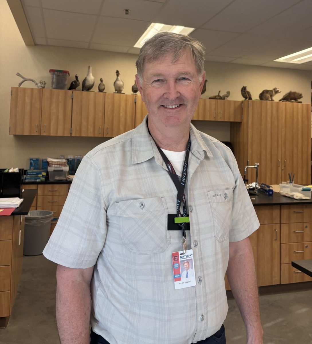 After 33 Years, Eastmont Says Goodbye to a Beloved Teacher