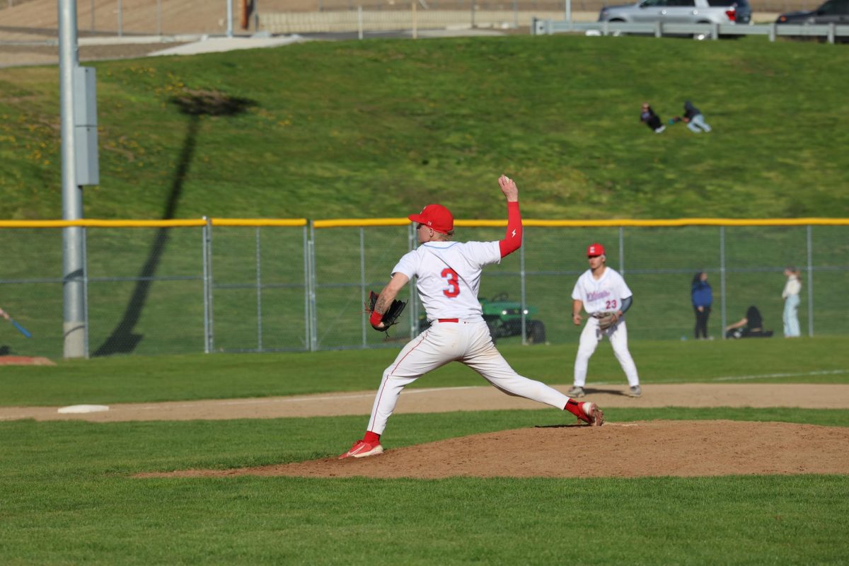 Senior Bodie Yale pitches a strike against the Wenatchee Panthers. 